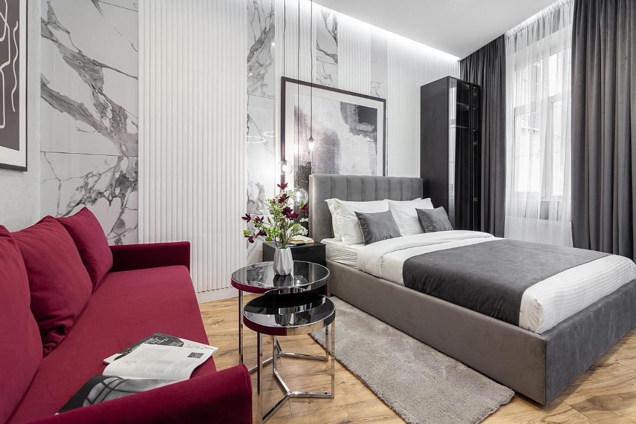 Lovely Apartment On Drahomanova Street 利沃夫 外观 照片