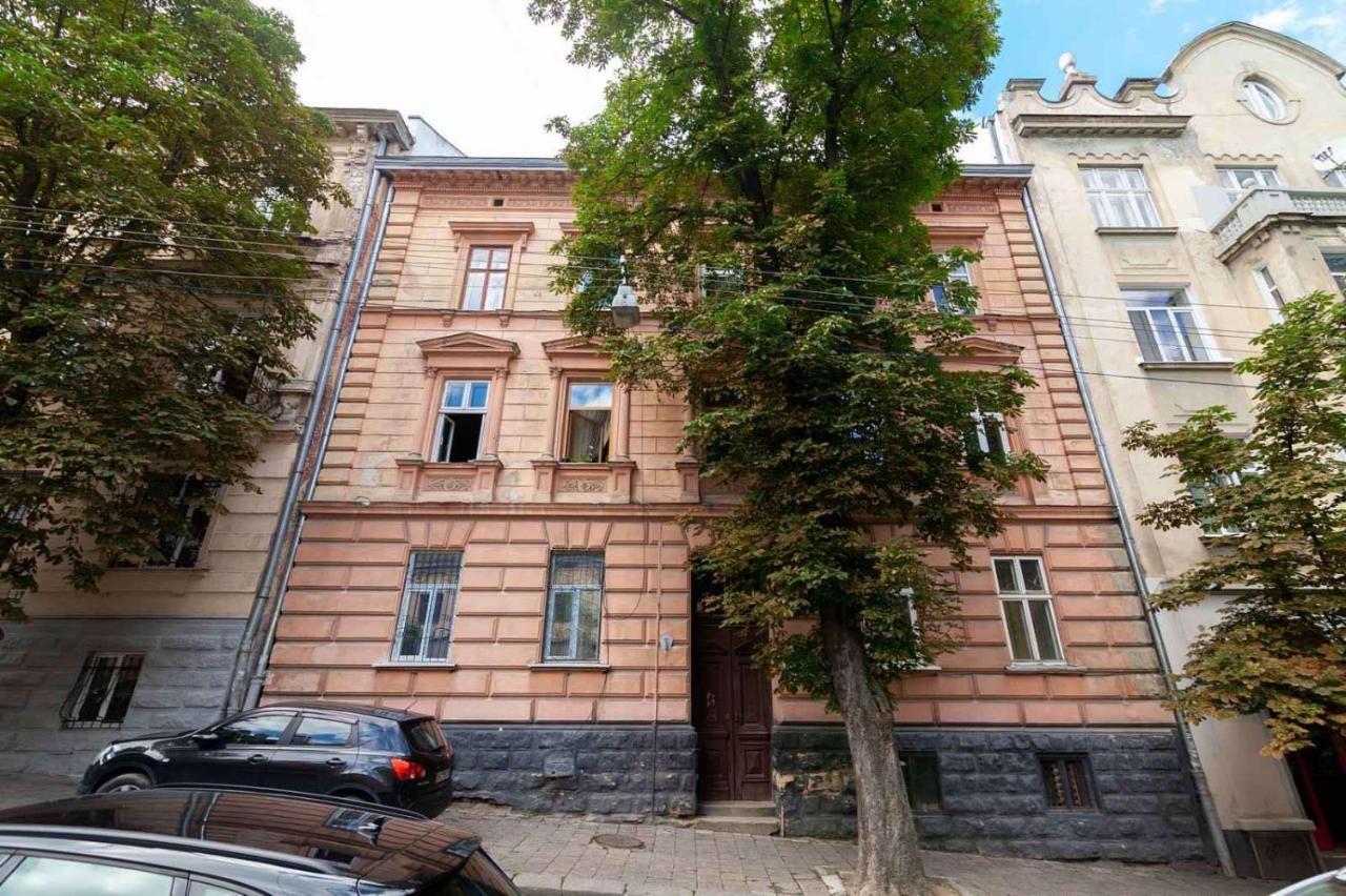 Lovely Apartment On Drahomanova Street 利沃夫 外观 照片