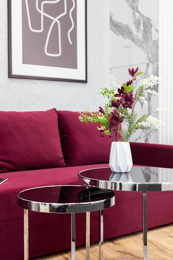 Lovely Apartment On Drahomanova Street 利沃夫 外观 照片