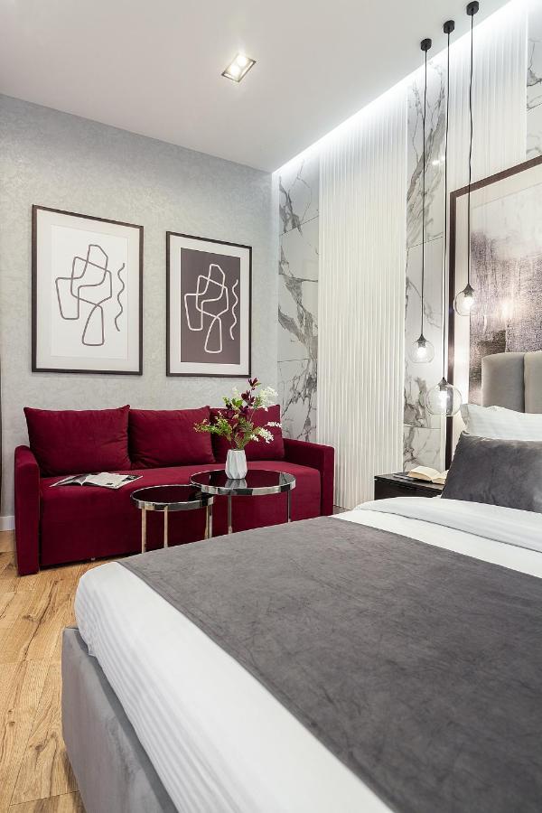 Lovely Apartment On Drahomanova Street 利沃夫 外观 照片