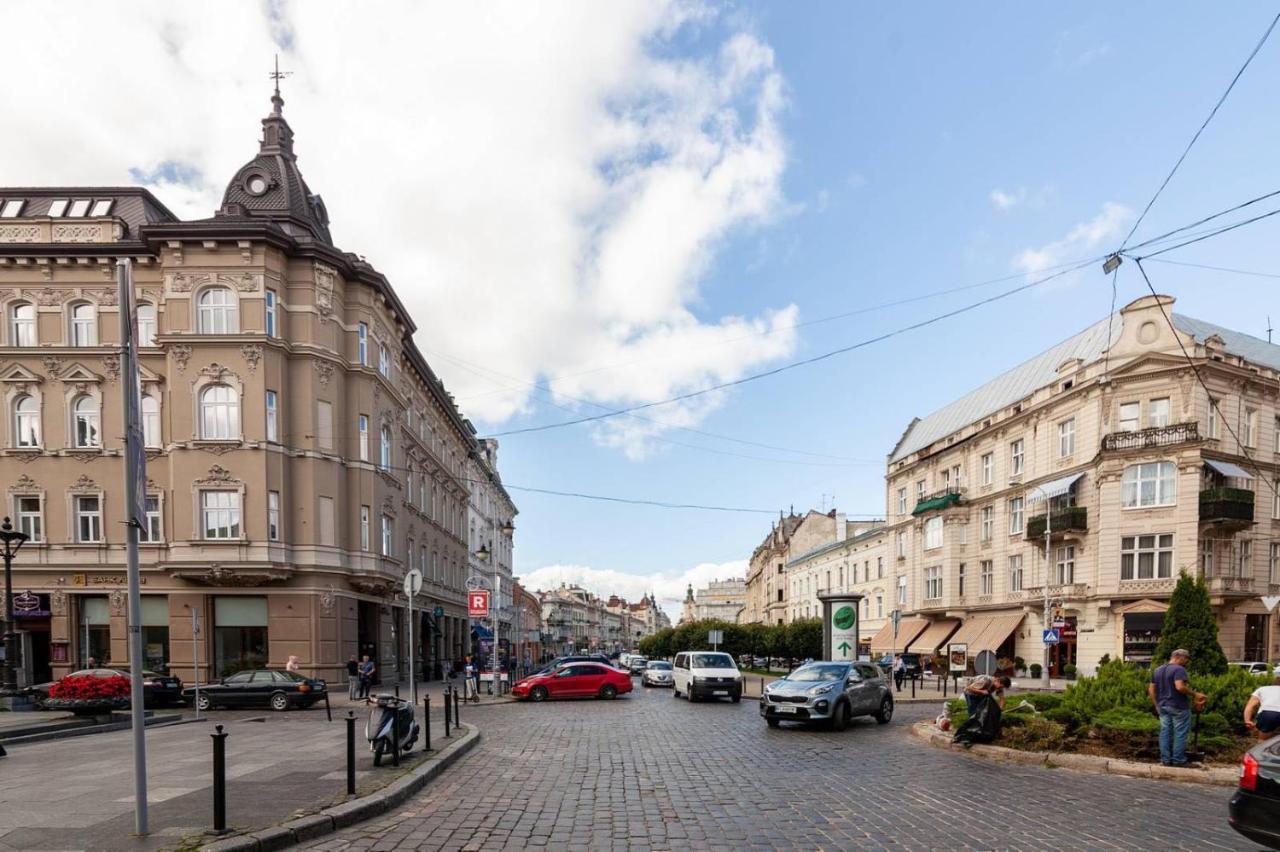 Lovely Apartment On Drahomanova Street 利沃夫 外观 照片