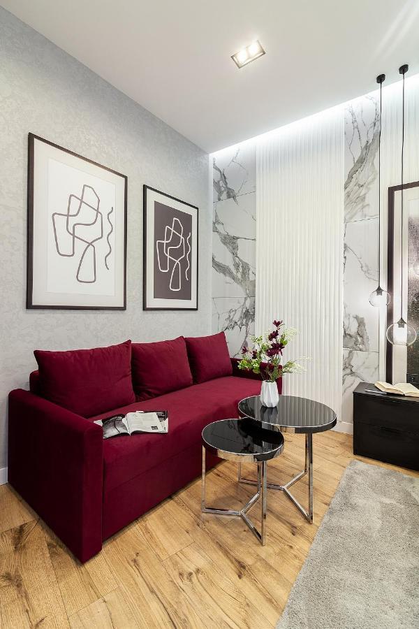 Lovely Apartment On Drahomanova Street 利沃夫 外观 照片